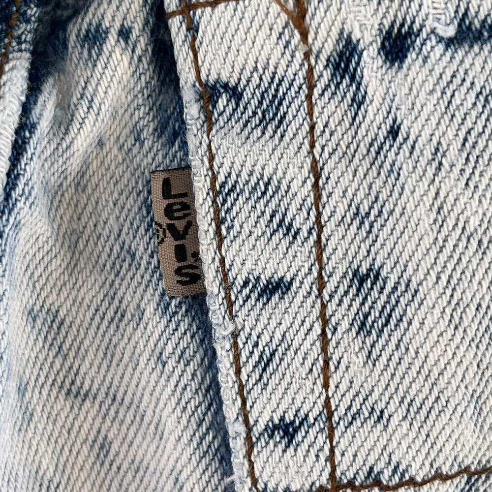 Levi's Vintage Women's Bleach Wash 80's Era Mom Jeans Size 8 - Picture 10 of 14
